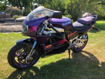 Honda CBR 900RR, Suzuki GSXR, VZ800, Kawasaki ZXR 400 - 8