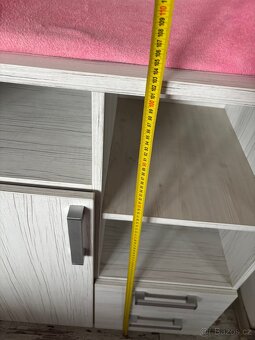 Přebalovací pult - 8