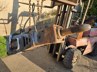 Bourací kladivo použito na Jcb 3cx možno i bagr - 8