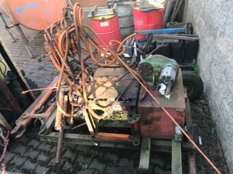 nakladač za traktor , podkop za traktor ,vyvážečka - 8