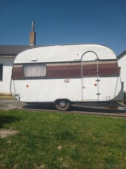 Karavan na pevné stání - 8