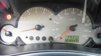 Ford Focus 1.6 kombi - 8