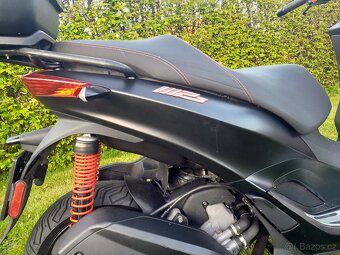 Piaggio MP3 300 HPE Sport ABS,ASR - 8