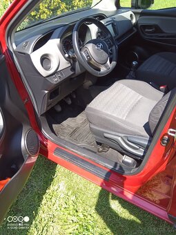 TOYOTA YARIS 1,3 - 8