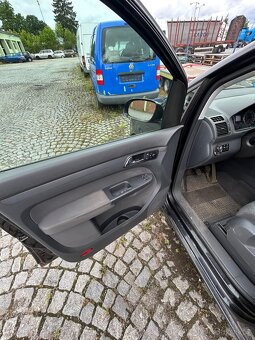 VW Touran 1.9 tdi na náhradní díly - 8