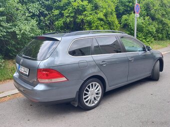 Volkswagenu Golf kombi - 8