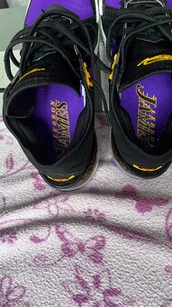 Nike LeBron 18 low Lakers vel. 45 - 8