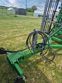 Prodám radličkový kompaktor AUC-H 400 - 8