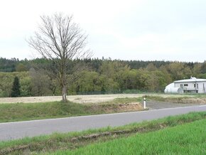 KVĚTOV (Hamr) - pozemek na RD na polosamotě - 8