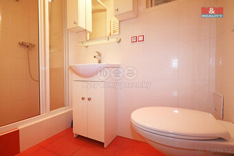 Prodej bytu 2+1, 33 m², Karlovy Vary, ul. Vítězná - 8