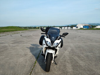 CFMOTO 650GT Premium, najeto 4 tkm, záruka - 8