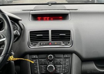 Opel Meriva 1.4i LPG KLIMA TEMPOMAT ALU manuál 88 kw - 8
