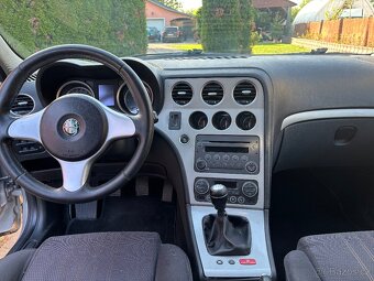 Predám alfa romeo 159 1,9jtd 110kw - 8