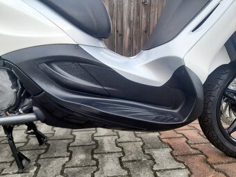 Piaggio Beverly 350i ABS, ASR - 8