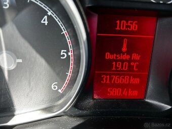 Ford Galaxy - 8