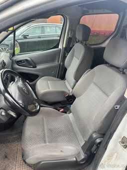Citroen Berlingo pětimistné - 8