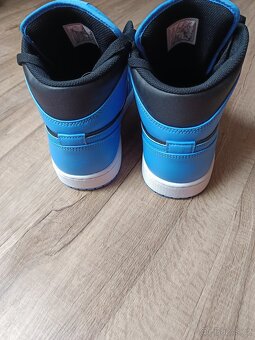 Jordan vel.44 - 8