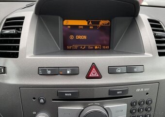 Opel Zafira 1.6i CNG 7MÍST KLIMA TAŽNÉ manuál 69 kw - 8