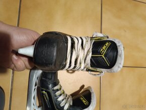 Brusle Dětské Youth CCM super tacks 9380 ... EU 29,5 - 8