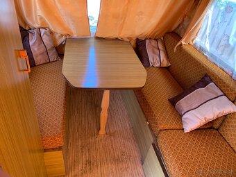 Polský karavan N126 Polák obytný přívěs - 8