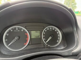 Roomster 1.4i 63kw STYLE ESP vyhřív. sed. digi AC 119.088km - 8