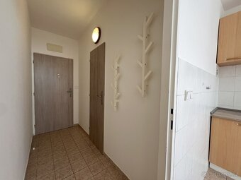 Pronájem byty 2+kk, 37 m2 - Praha - Troja, ev.č. 00056 - 8