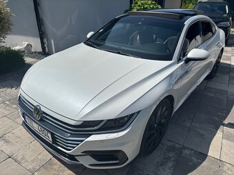 Volkswagen Arteon R-Line . - 8
