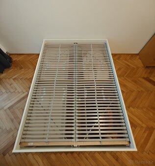 Prodám postel BRIMNES IKEA 140x200 cm - 8