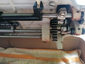 Šicí stroj Veritas - 8