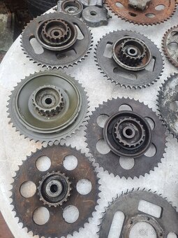 Zadní rozety jawa čz - 8