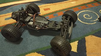 RC auto ECX AMP Monster Truck - 8