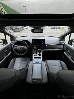 Toyota Sienna XSE 2022 - 8