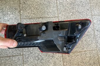 Světlo levé zadní vnější Octavia 4 IV 5E3945207A - originál - 8