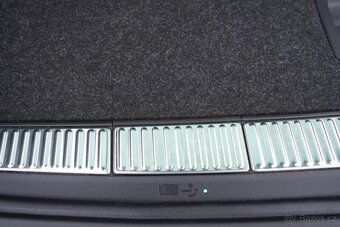 Škoda Superb 2.0 TDI L&K DSG - 8