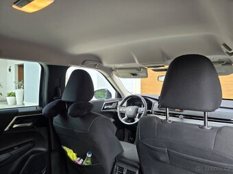 Mitsubishi Outlander PHEV - 8