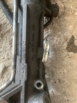 hřebenový posilovač řízení s ACTIVE STEER a SERVOTRONIC - 8
