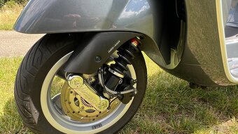 Prodám Vespa 300 Gts Hpe Touring rv 2021 - 8