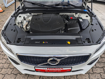 Volvo V90 2.0 D4 FWD Momentum 140kW 8AT - 8