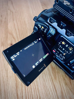Blackmagic Design Ursa Mini Pro 12K PL a EF bajonet, 256GB C - 8