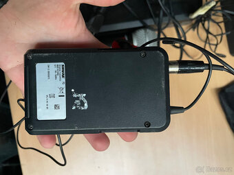 SHURE dvoukanálový přijímač + ruční mikrofon, kapesní vysíl - 8