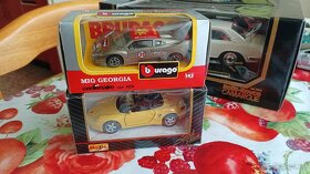 Modely autíček Bburago, Maisto, Rawel - 8