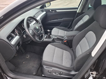 Škoda Superb II kombi 2.0TDi 103kW,xenony,tažné,senzory - 8