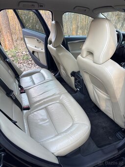 Volvo V70 D5 - 8