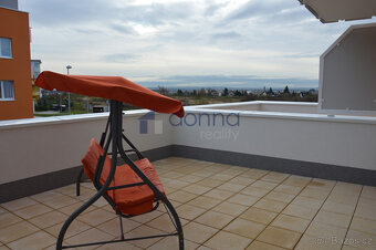 Pronájem bytu 1+kk, 31m² + terasa 30m2, ul. Sicherova, Praha - 8