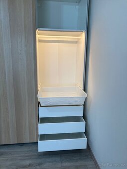 Šatní skříň Ikea - 8