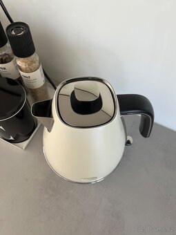Rychlovarná konvice Delonghi Distinta Flair KBI2001.W - 8