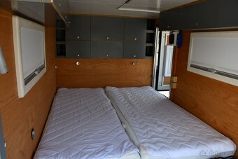 Obytný karavan 1300 kg - 8
