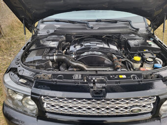 Range Rover sport 3,0 HSE, 2012, poškozený motor - 8