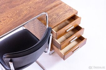 PSACÍ STŮL SLEZÁK-FUNKCIONALISMUS - 8