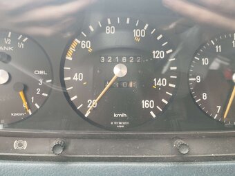 Mercedes w123d - 8
